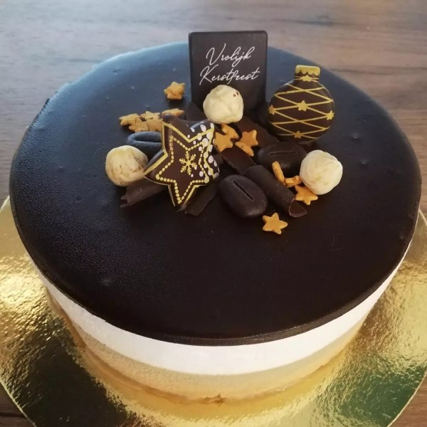 vegan Vanilla and coffee ice cream cake